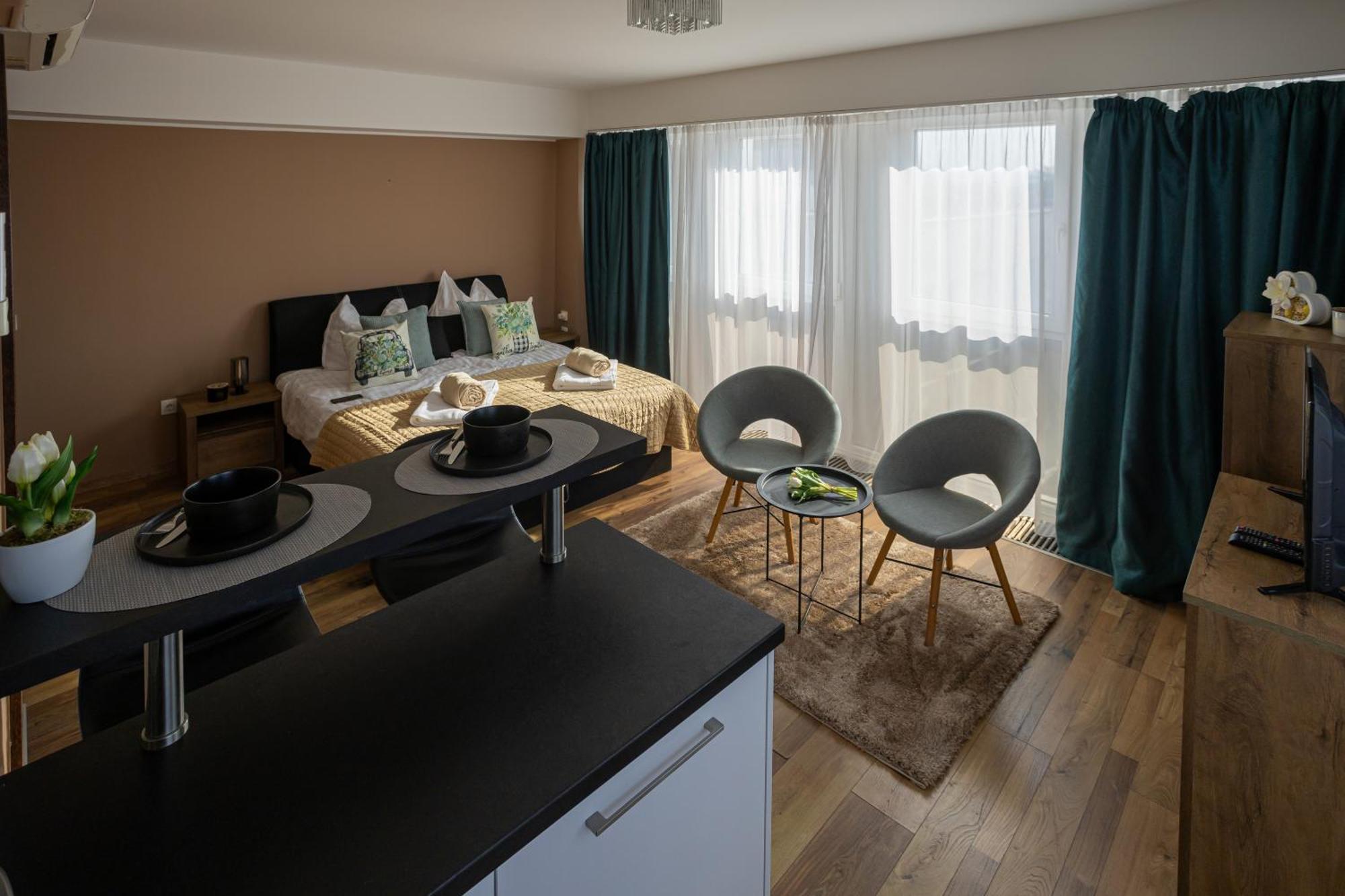 Hellowine Apartman II Eger Luaran gambar